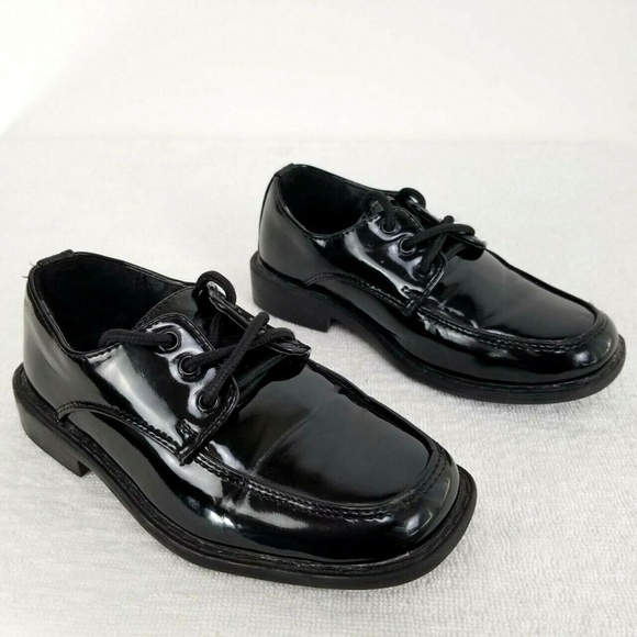 TipTop Patent Dress Oxford Shoes